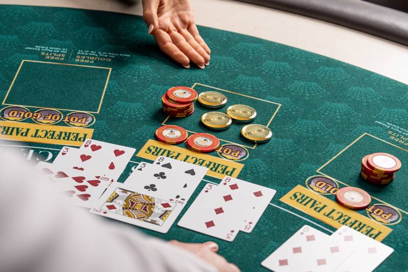 Phương Pháp Thắng Blackjack - Kỹ Thuật Và Chiến Lược 4 Chơi các biến thể Blackjack